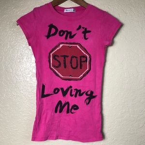 Hannah graphic t shirt don’t stop loving me pink